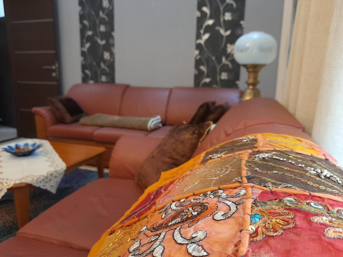 Exantas The Lux-Veria Apartment Ngoại thất bức ảnh