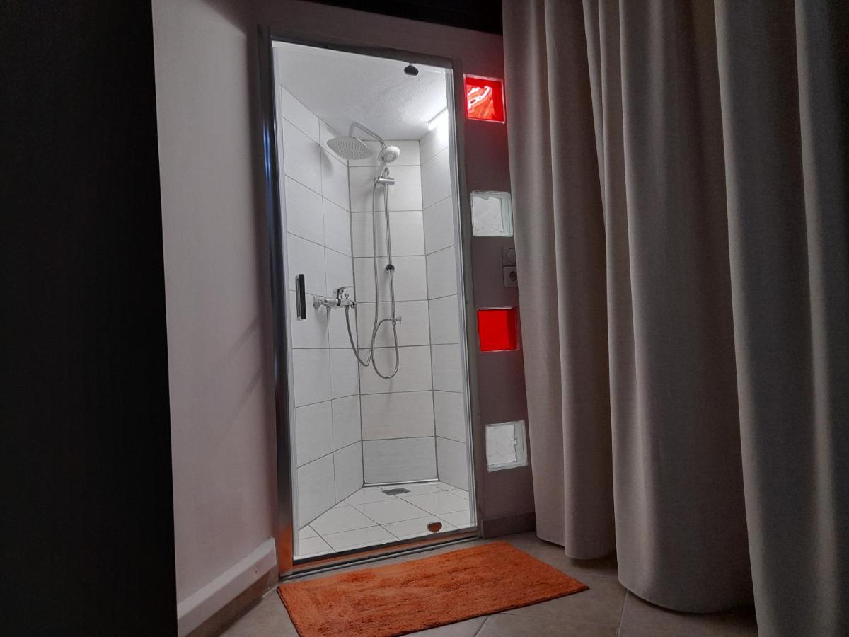 Exantas The Lux-Veria Apartment Ngoại thất bức ảnh